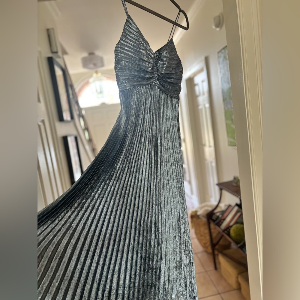 Metallic Pleated Midi Dress Blue Iridescent Ruched Bodice Party 4P Petite NWT